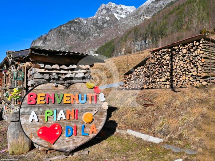 Casa con 6 locali in vendita in Chiusaforte