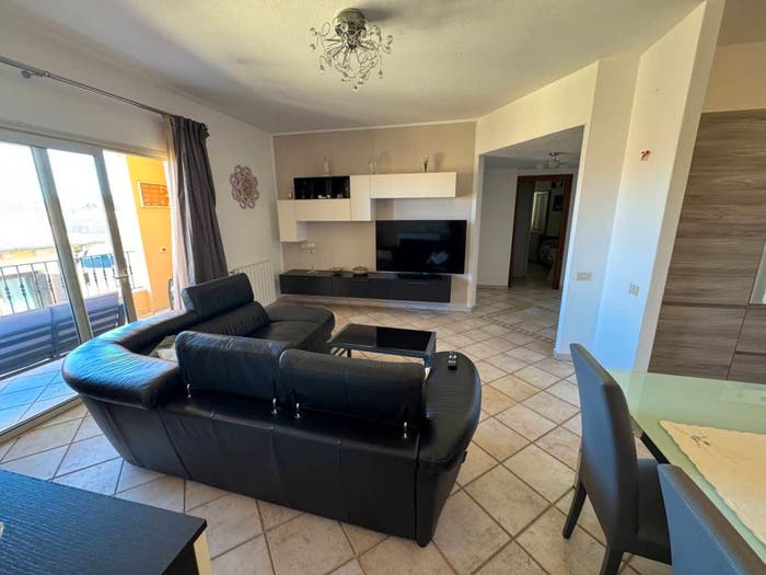 Appartamento quadrilocale in vendita in VIA NUORO, Centro, Palau