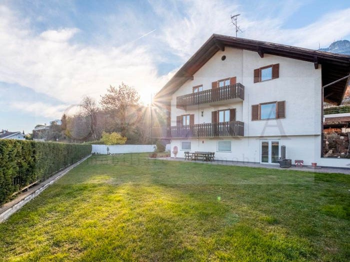Casa con 6 locali in vendita in MaxSparerStraße Via Max Sparer, San Michele, Appiano sulla Strada del Vino