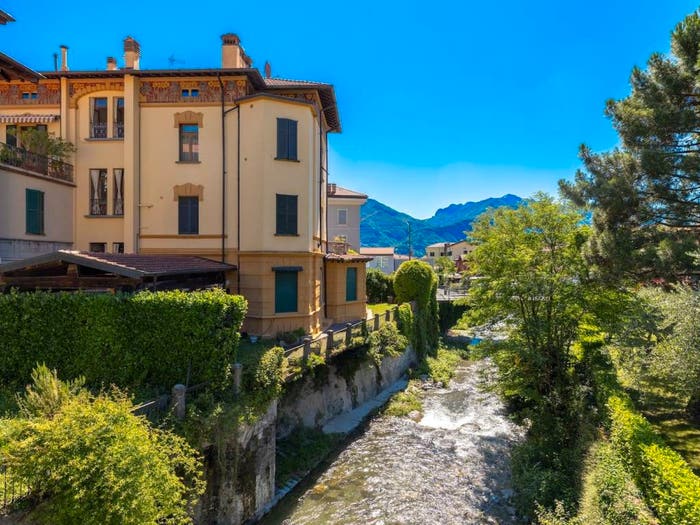 Appartamento trilocale in vendita in Via Annetta e Celestino Lusardi, Centro, Menaggio