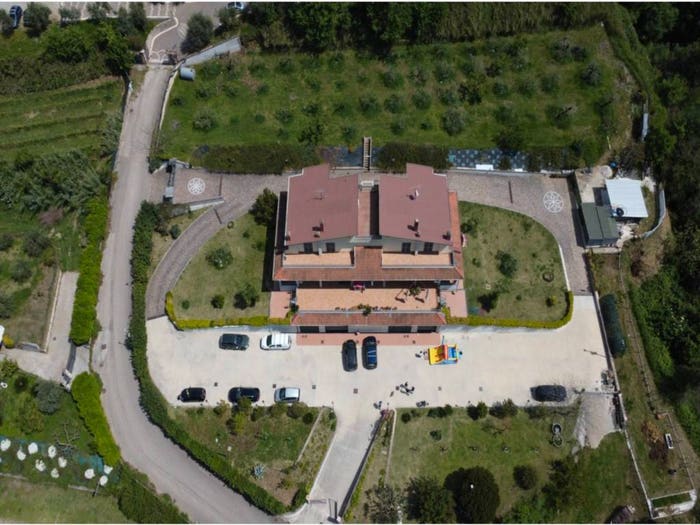 Casa con 6 locali in vendita in Antessano, Baronissi