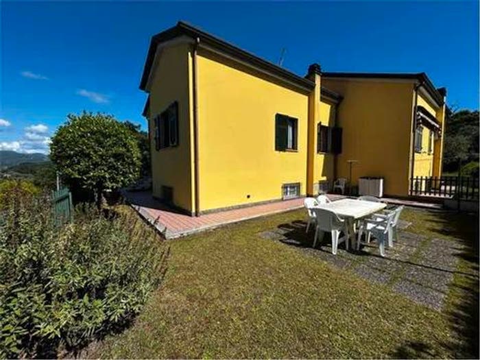 Casa con 6 locali in vendita in Via Borrotzu, Stazione Fornola, Vezzano Ligure