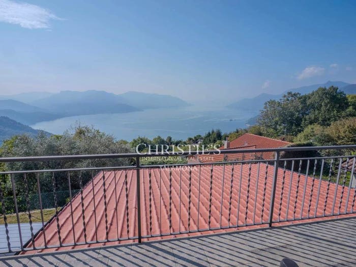 Appartamento in vendita in Via Temistocle Solera, Campagnano, Maccagno con Pino e Veddasca