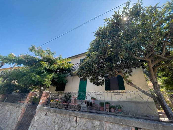 Appartamento con 5 locali in vendita in Centro, Gavorrano