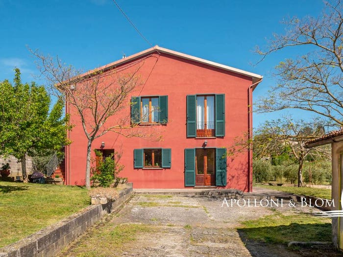 Casa con 6 locali in vendita in Via del Progresso, Contrada Mulino, Castiglione del Lago