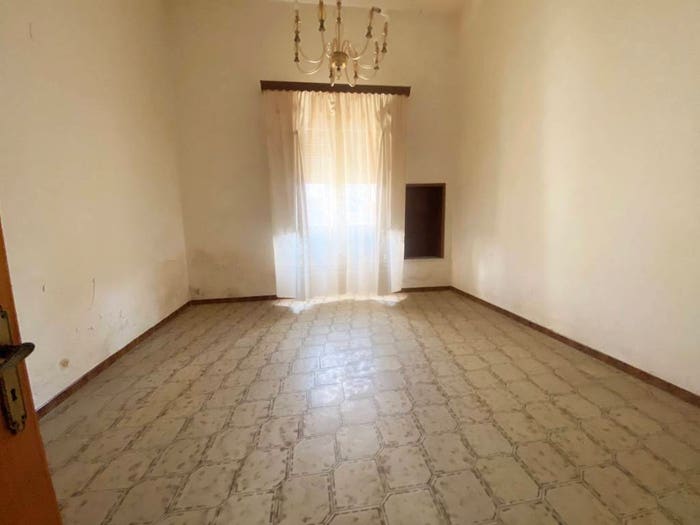 Casa quadrilocale in vendita in Via Ponte Ferroviario, Cappuccini, Brindisi