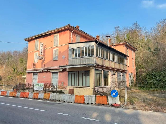 Casa con 6 locali in vendita in Via Lavino, Monte San Pietro
