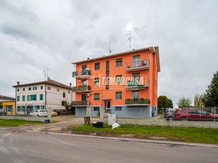 Appartamento trilocale in vendita in Via Ronchi San Prospero, Correggio