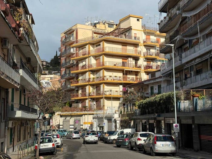 Appartamento trilocale in vendita in Viale Principe Umberto, Gravitelli, Messina