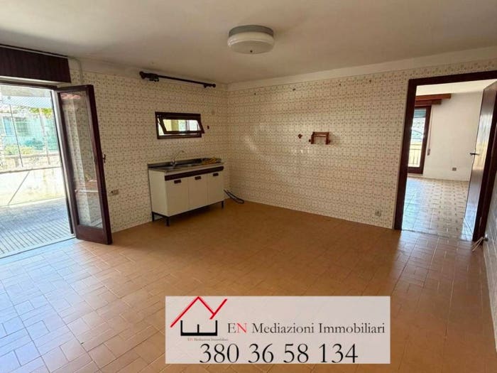 Appartamento bilocale in vendita in Viale Giacomo Matteotti, Centro, Nettuno