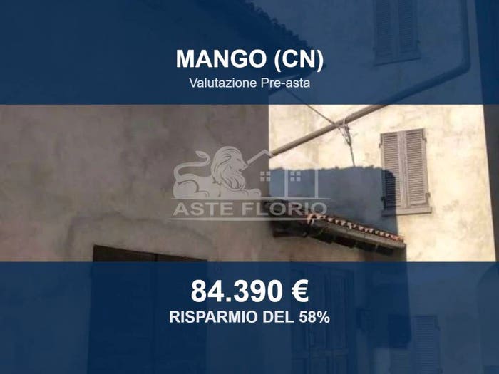 Casa con 6 locali in vendita in Via Francesco Albertino, Centro, Mango