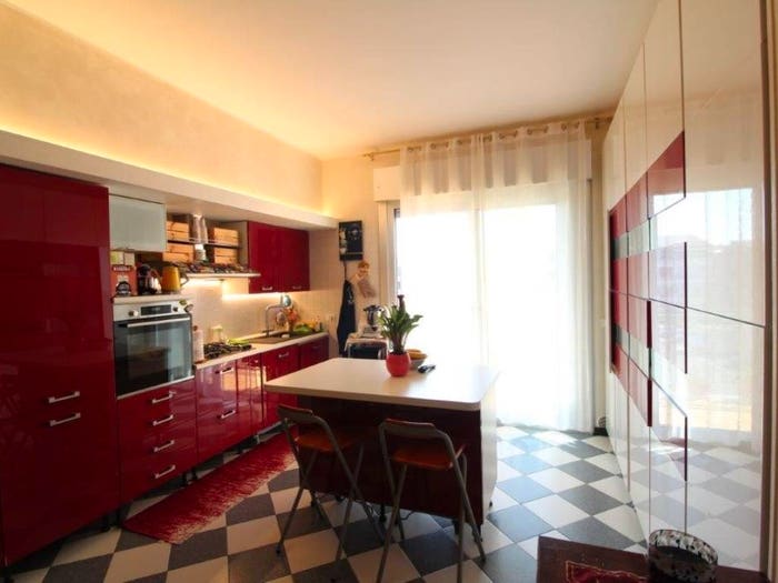 Appartamento trilocale in vendita in Via Sant'Eugenio, Centro, Ceriale