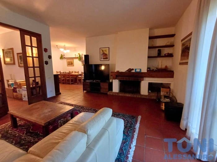 Casa con 6 locali in vendita in Pontorme Cortenuova, Empoli