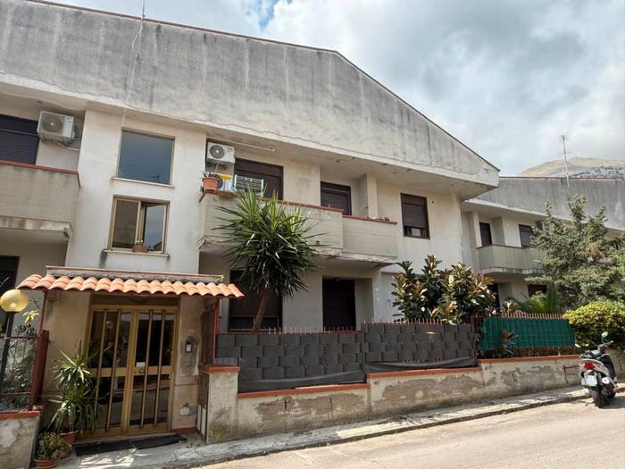 Appartamento trilocale in vendita in Via Spadafora, Borgo Nuovo Castellana, Palermo
