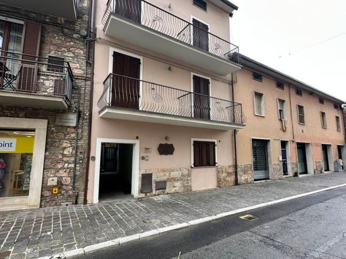 Casa con 6 locali in vendita in Via Protomartiri Francescani, Santa Maria degli Angeli, Assisi