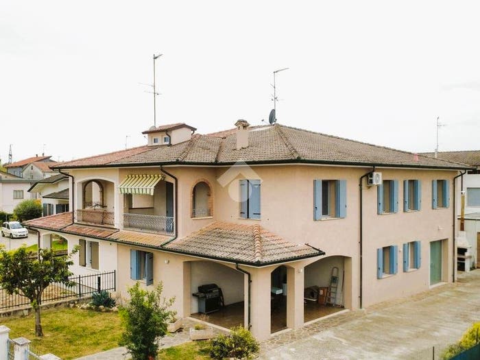 Casa con 5 locali in vendita in Via isonzo, Centro, Bagnolo San Vito
