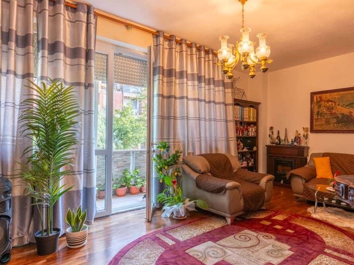 Appartamento con 5 locali in vendita in Viale Italia, Oltrera, Pontedera
