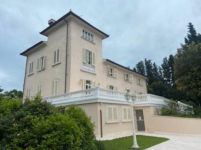Casa con 6 locali in vendita in Montespertoli