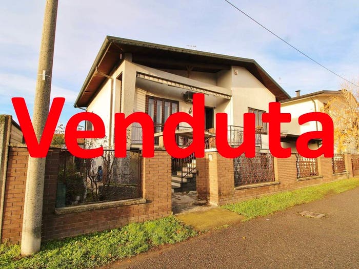 Casa trilocale in vendita in Via Lodi, Canegrate
