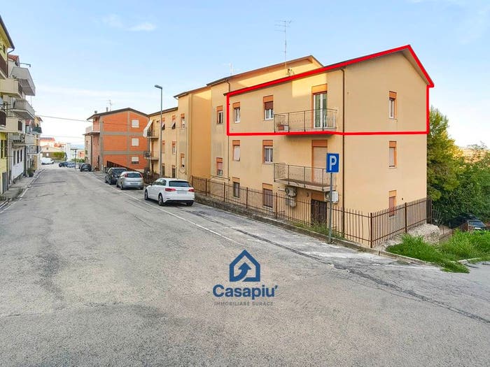Appartamento con 6 locali in vendita in Via Giuseppe Verdi, Centro, Montegranaro