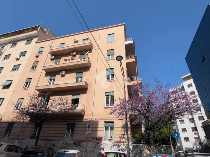 Appartamento trilocale in vendita in Via Ugo Foscolo, Libertà Villabianca, Palermo