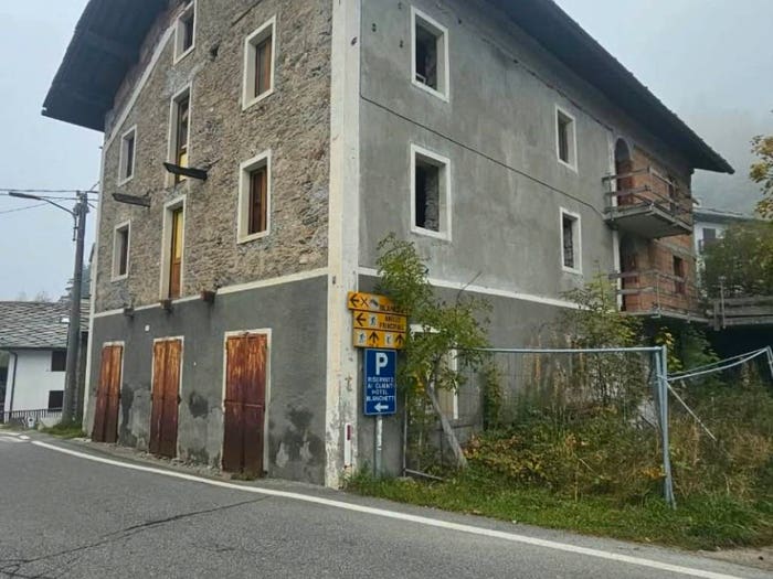Casa con 6 locali in vendita in Borgata Prese, Prese Montone, Ceresole Reale