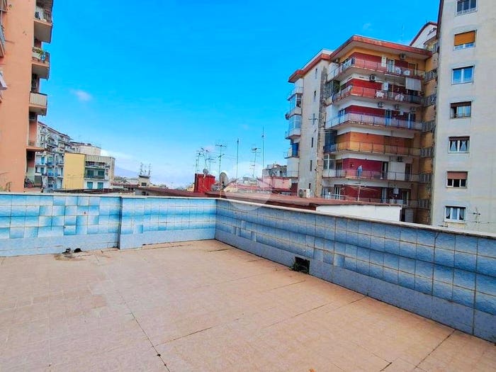 Appartamento trilocale in vendita in Vico delle Nocelle, Piazza Canneto Salvator Rosa, Napoli