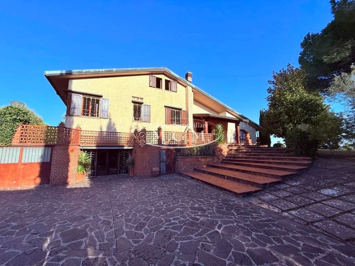 Casa con 6 locali in vendita in Via Pregiuntino, Centro, Santa Maria a Monte