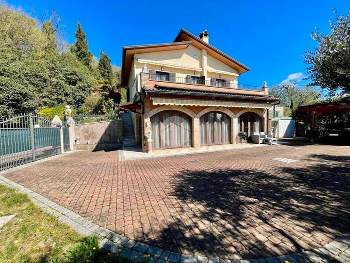 Casa quadrilocale in vendita in Via marzocca, Pesina, Caprino Veronese
