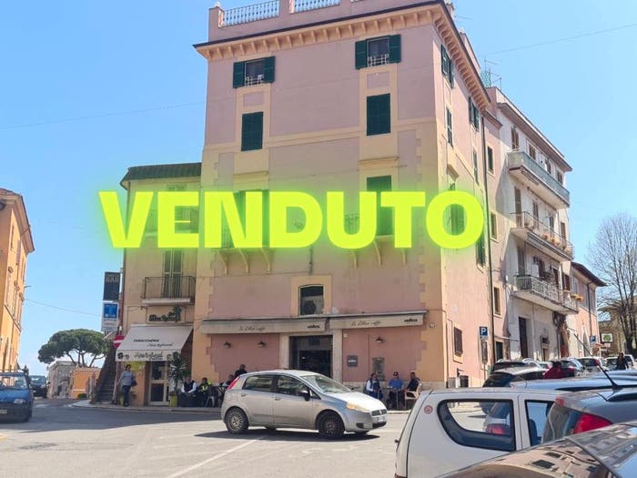 Appartamento trilocale in vendita in Via San Luca, Centro, Capena