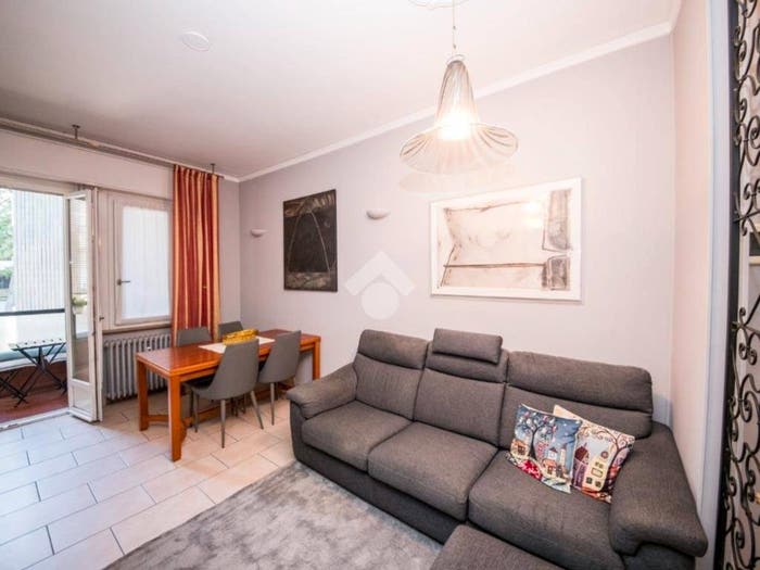 Appartamento trilocale in vendita in Via Val Cannobina, Baggio, Milano