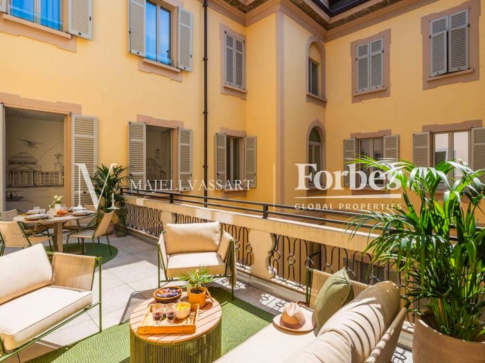 Appartamento con 6 locali in vendita in Piazza Guido Grimoldi, Centro Storico, Como
