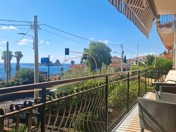 Appartamento quadrilocale in vendita in Aci Trezza, Aci Castello