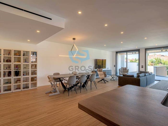 Appartamento con 5 locali in vendita in Via Montello, Viale Luzzatti, Treviso