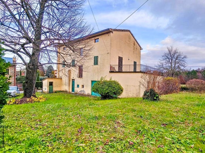 Casa con 6 locali in vendita in Castelfranco di Sotto