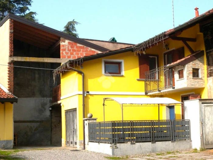Casa trilocale in vendita in Via Dante Alighieri, Origgio