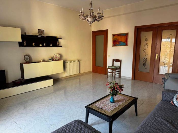 Appartamento trilocale in vendita in Floridia