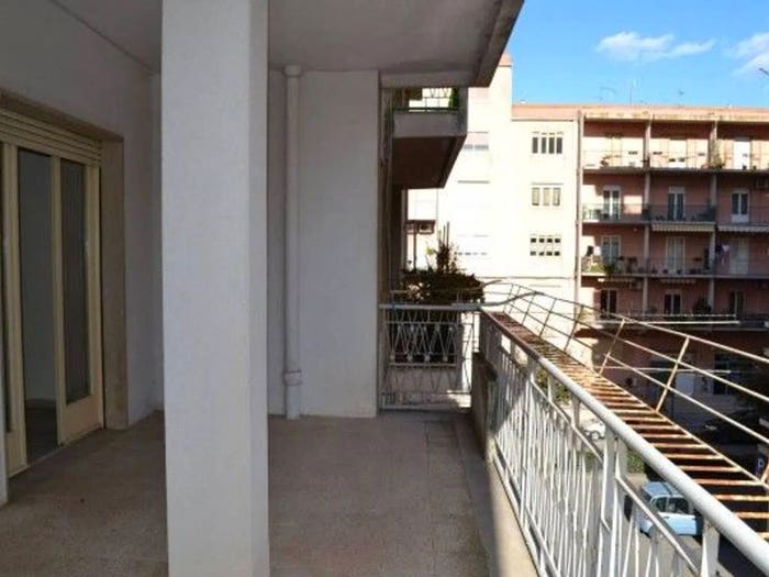 Appartamento con 5 locali in vendita in Via M Milazzo, Centro, Caltagirone