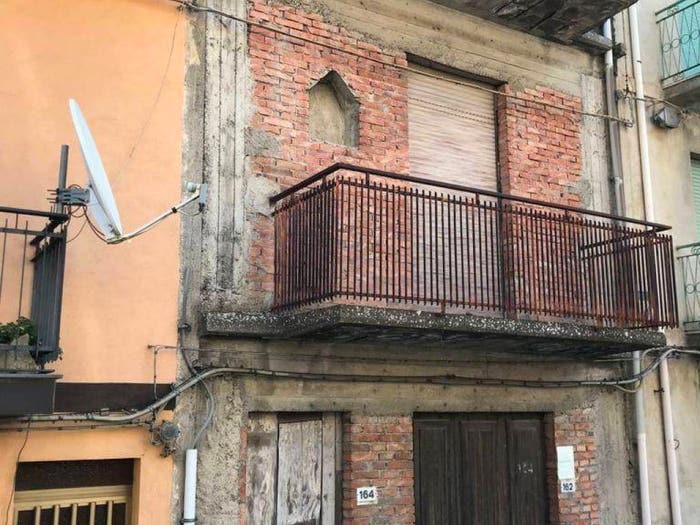 Casa con 5 locali in vendita in Vi libertà, Santa Domenica Vittoria