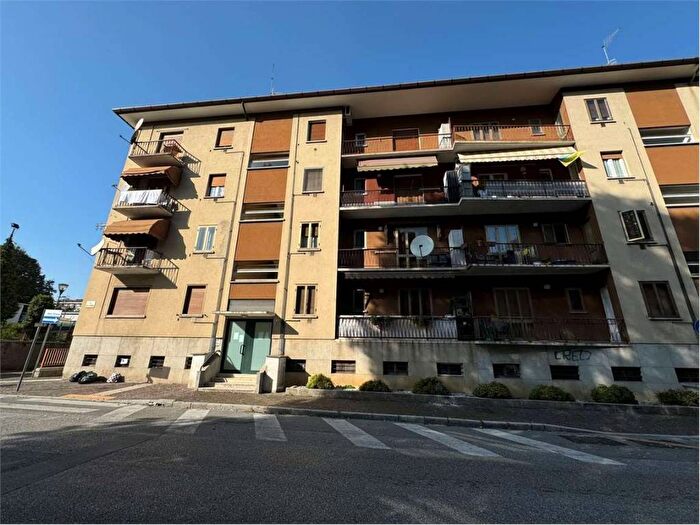 Appartamento con 5 locali in vendita in via della Cernaia, Viale Palmanova Baldasserie, Udine