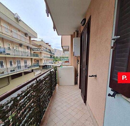 Appartamento quadrilocale in vendita in Casapulla