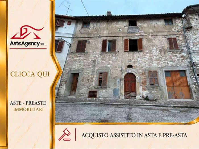 Appartamento con 6 locali in vendita in Via Delle Tinte, Centro, Fossombrone