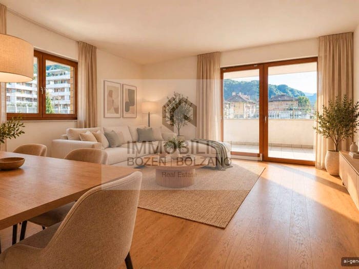 Appartamento con 5 locali in vendita in Via Renon, Piani, Bolzano