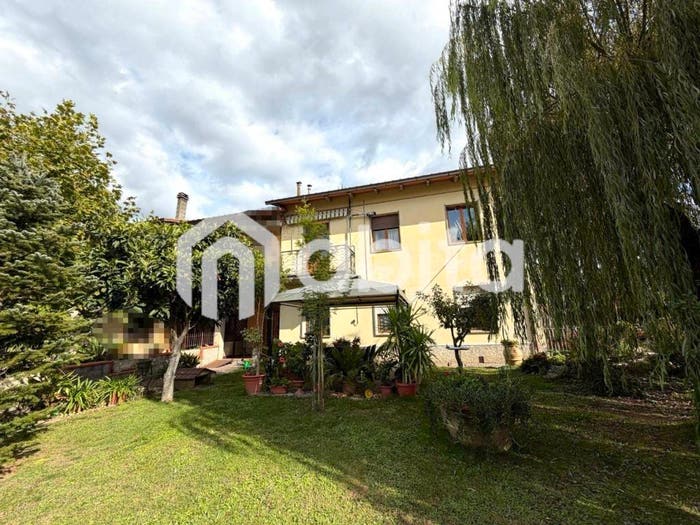 Appartamento con 6 locali in vendita in Via Casanuova, Laterina Pergine Valdarno