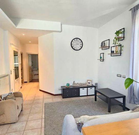 Appartamento quadrilocale in vendita in Via Galeotto Del Carretto, Centro, Casale Monferrato