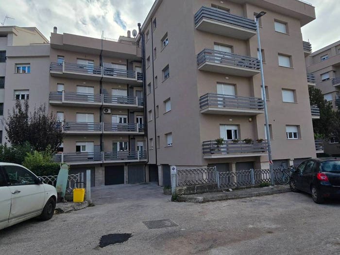 Appartamento con 5 locali in vendita in Via Marche, Parco Hoffman Sportella Marini Prato Smeraldo, Foligno