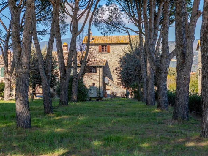 Casa con 6 locali in vendita in Strada Provinciale Lauretana, Cortona