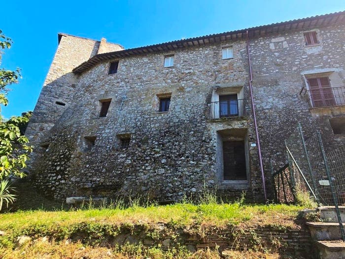 Appartamento con 6 locali in vendita in Via della Lungara, Centro, Montecchio