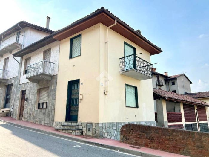 Casa bilocale in vendita in Via Mairano, Centro, Montechiaro d'Asti