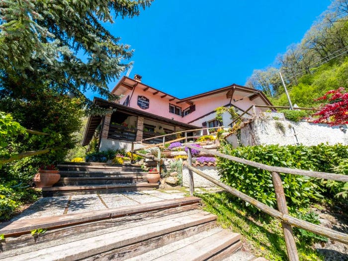 Casa con 6 locali in vendita in Via Passo Sella, Rocca Di Roffeno, Castel d'Aiano